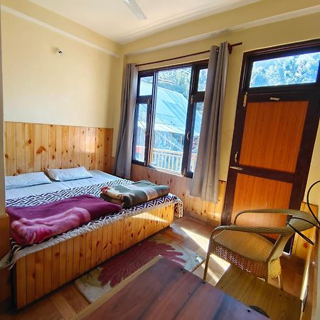 Trinity Homestay Kasol Exterior foto