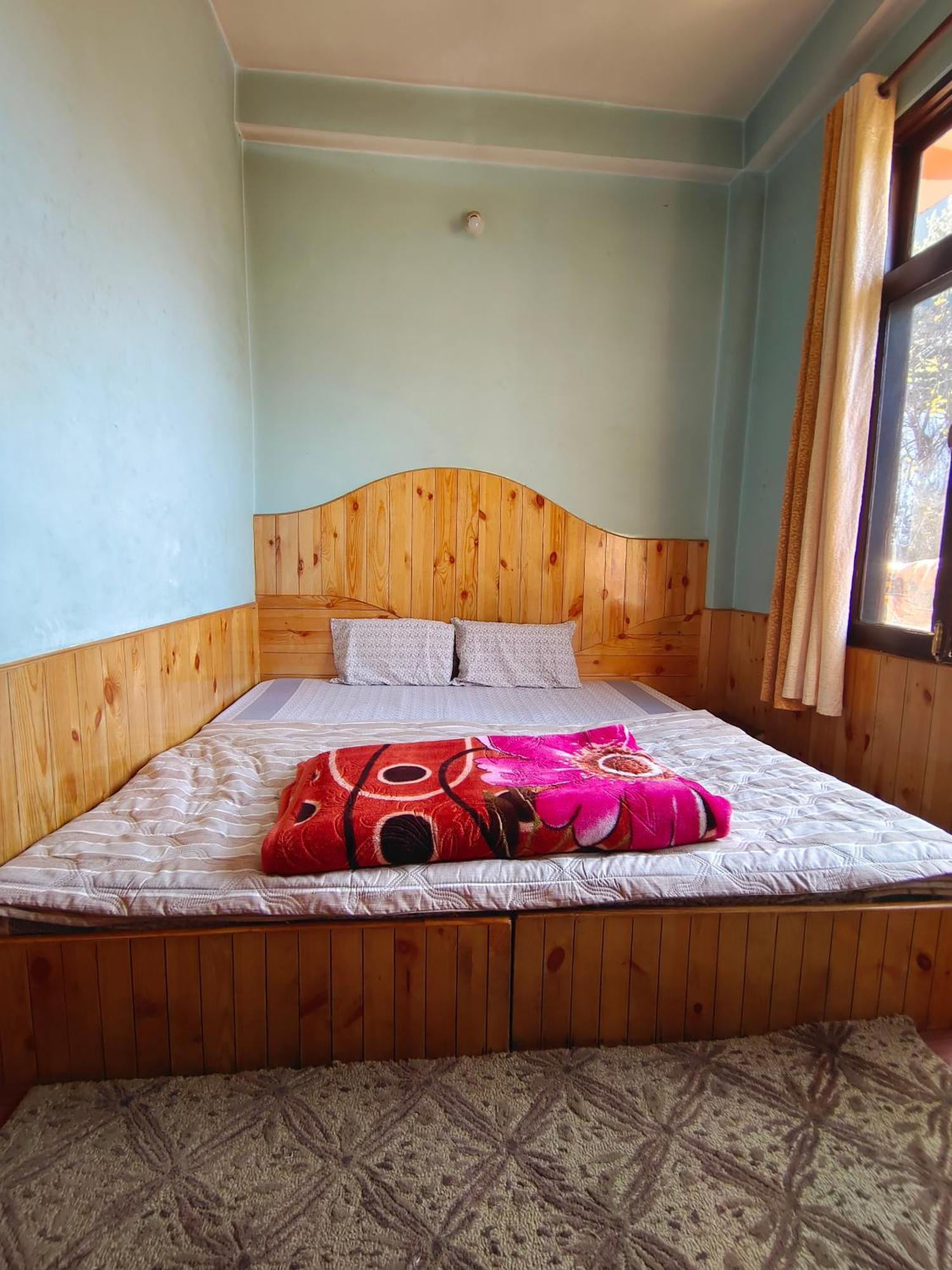 Trinity Homestay Kasol Exterior foto